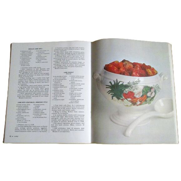 McCall's Book of Marvelous Meats 1965 Recipes Banquets Veal Pork Ham Steak - Picture 3 of 6